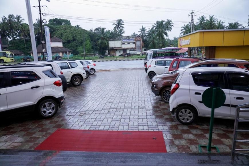 Mandara Residency Hotel Kaup ภายนอก รูปภาพ